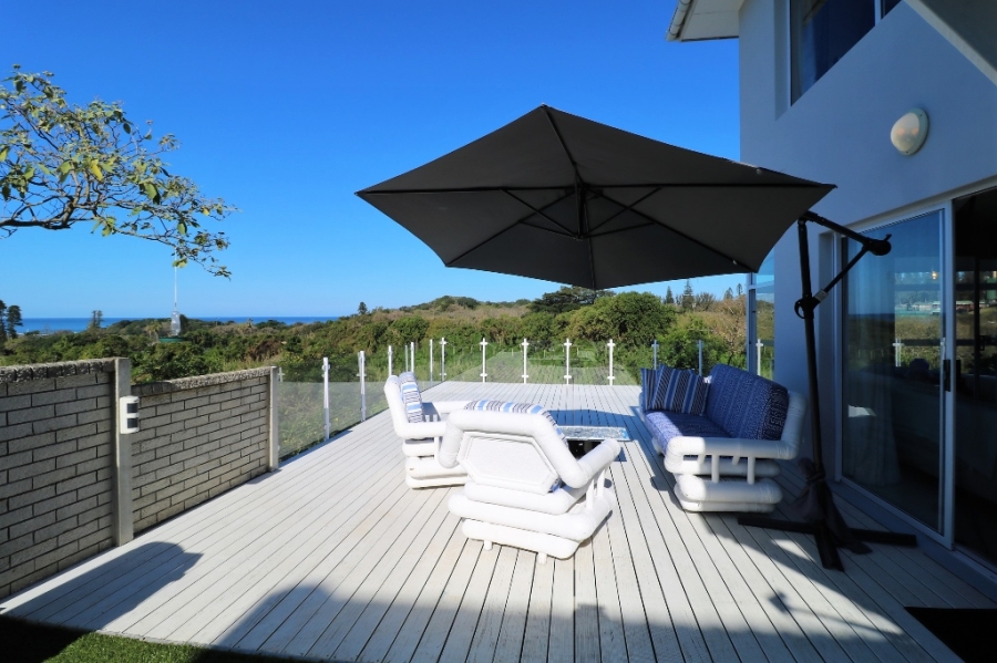 To Let 3 Bedroom Property for Rent in Baysville Eastern Cape